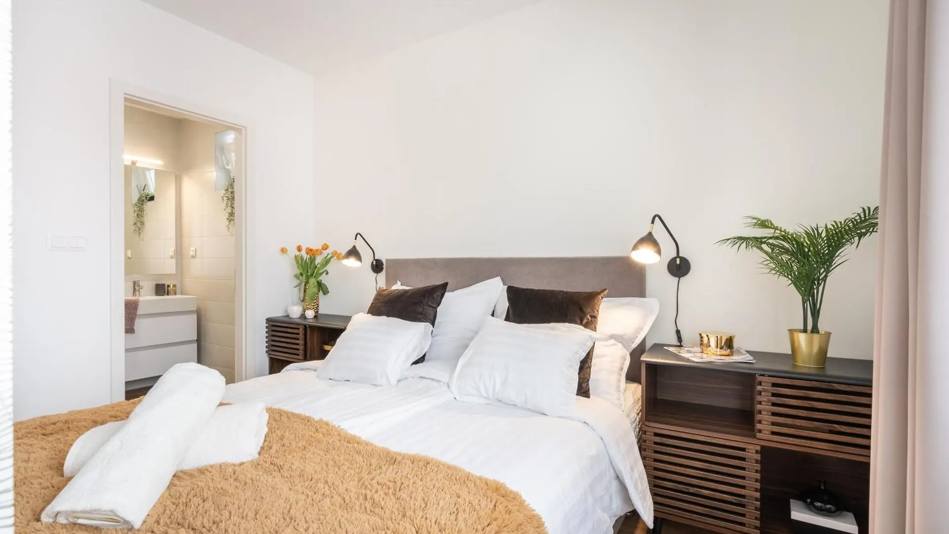 The Rose Garden Budapest Apartments
