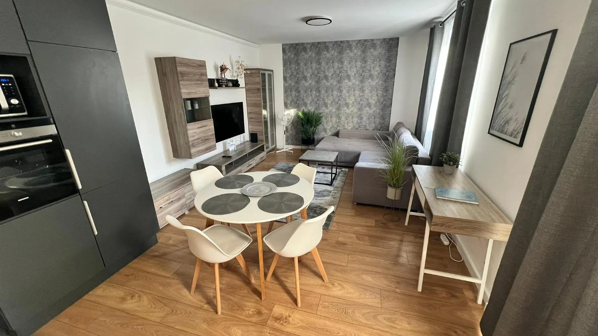The Rose Garden Budapest Apartments