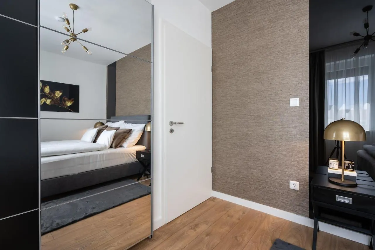 The Rose Garden Budapest Apartments