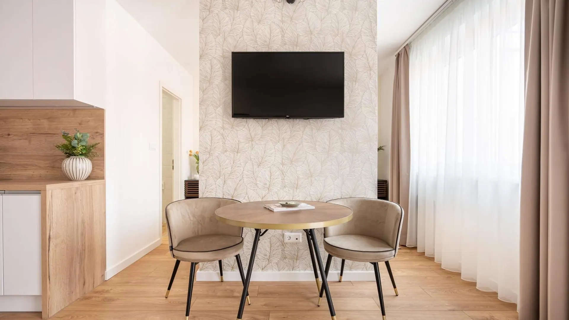 The Rose Garden Budapest Apartments